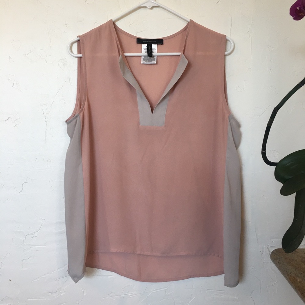 BCBG lightweight top M NWOT